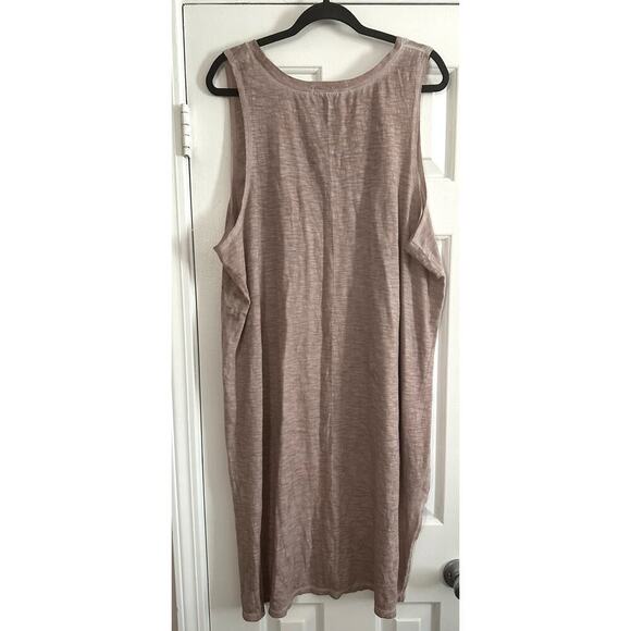 EXTRA TOUCH Abstract Graphic High-Low Tank Top Shirt - Curve Plus 2X - Picture 5 of 5